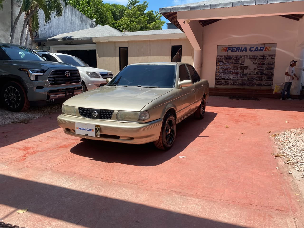 Nissan Sentra b13 2012 mecánica 1.6L en Santa Marta