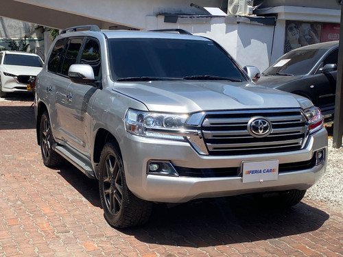 TOYOTA LAND CRUISER BLINDADA 2008 7 PUESTOS 4.5L AUTOMÁTICA 4X4