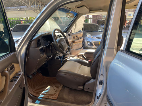 TOYOTA BURBUJA 2004 7 PUESTOS 4.5L MECÁNICA