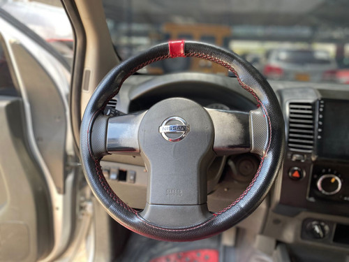 NISSAN NAVARA 2015 4X4 MECÁNICA 2.5L EN SANTA MARTA