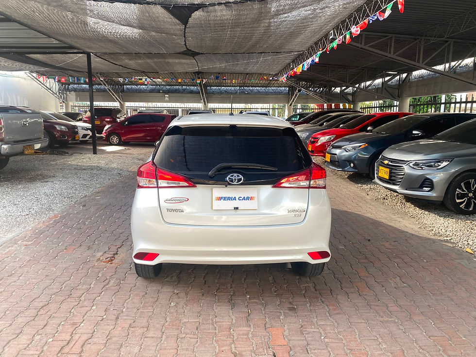Miniatura: Toyota Yaris 2024 | 5 Puestos | 1.5L Automática