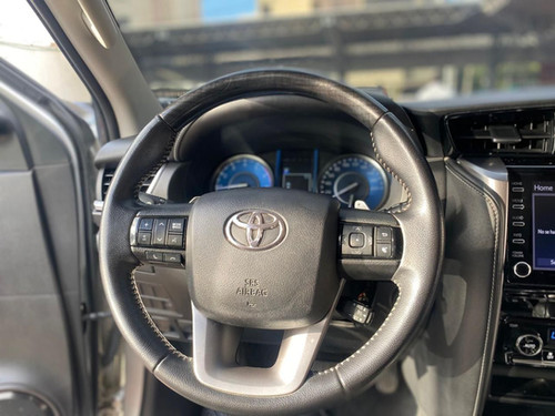TOYOTA FORTUNER 2021 7 PUESTOS 2.7L AUTOMÁTICA