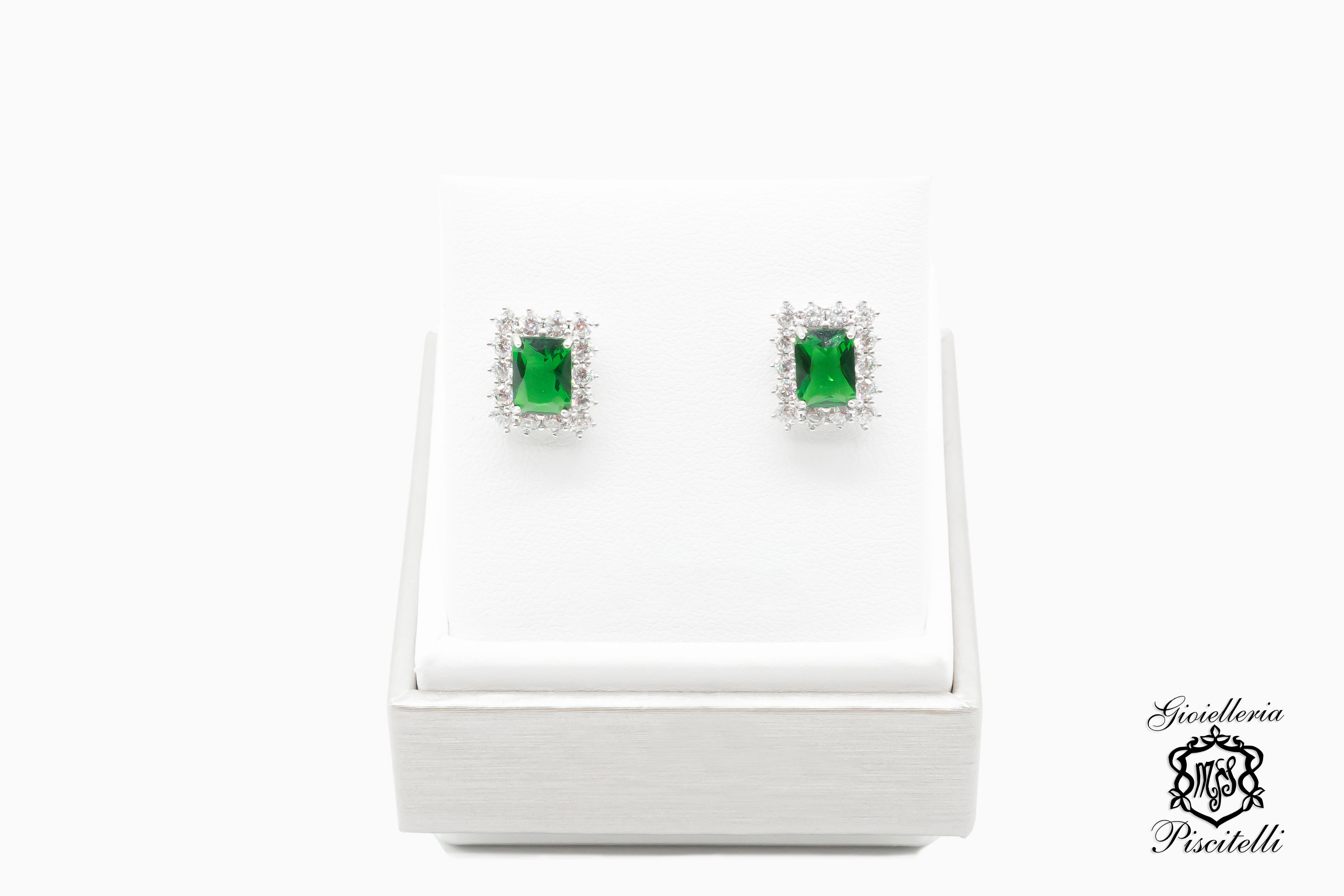 Orecchini di Oro con Zirconi e Pietra di Colore Verde