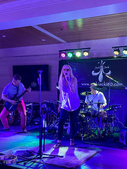 Band X3