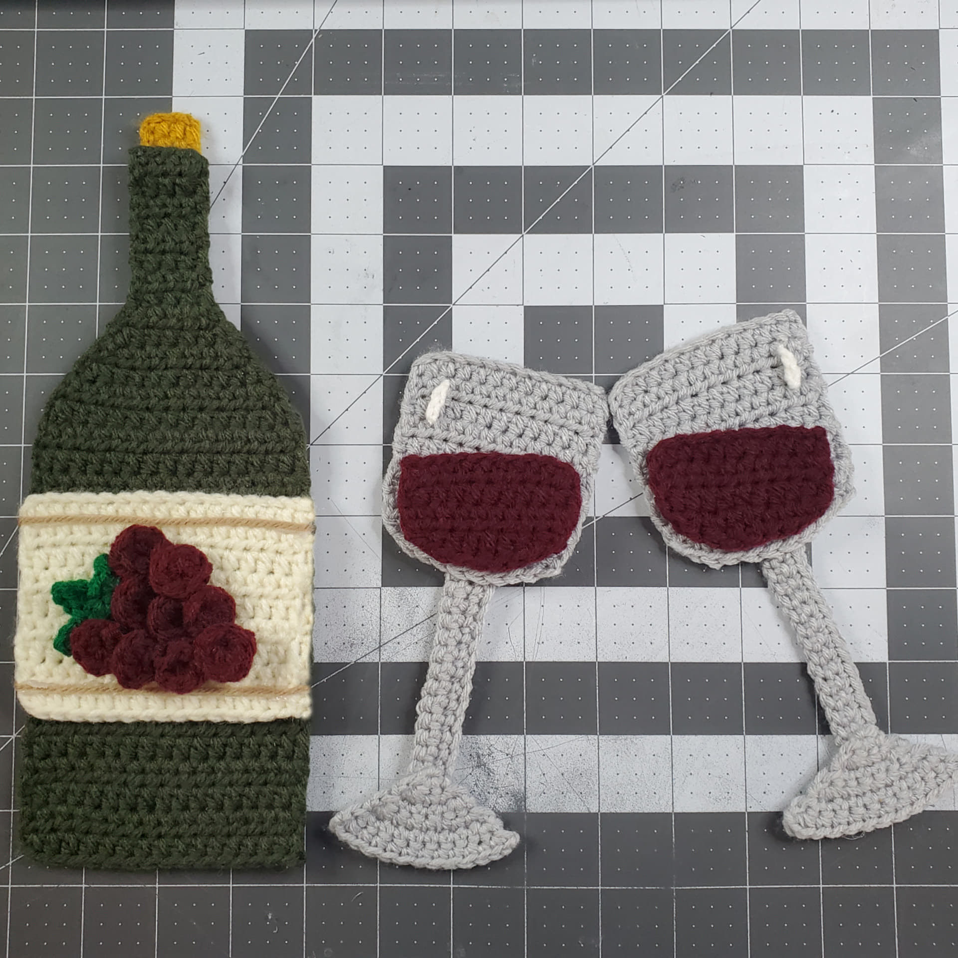 Wine Celebration Applique Crochet PDF