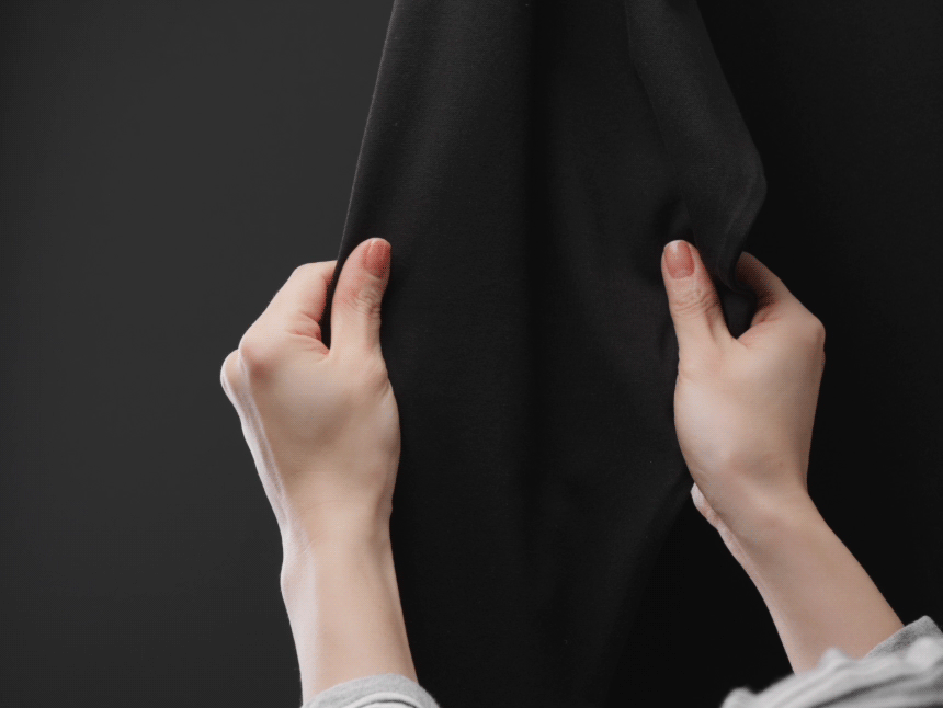 02_옷걸이 연출01.gif