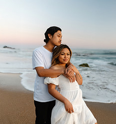 couple enjoying the beach during blue hour in palos verdes engagement session