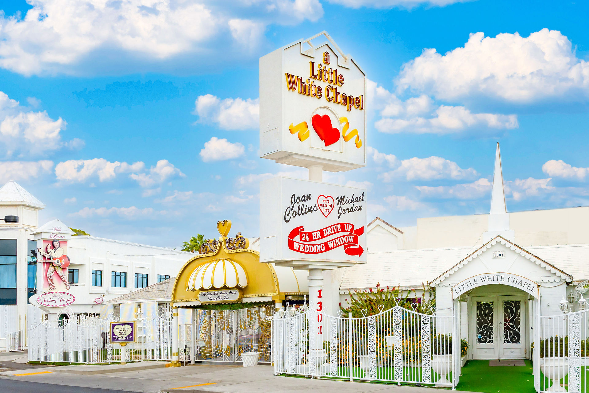 front entrance and sign of little white wedding chapel las vegas wedding venue
