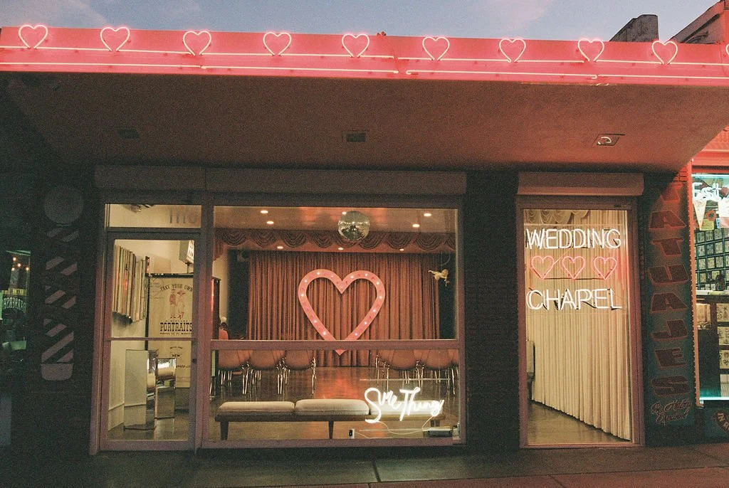 outside view of sure thing chapel las vegas wedding venue