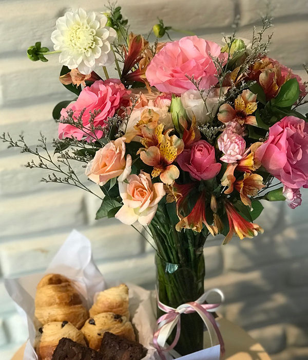 Thumbnail: 'Be My Valentine' Breakfast Bouquet