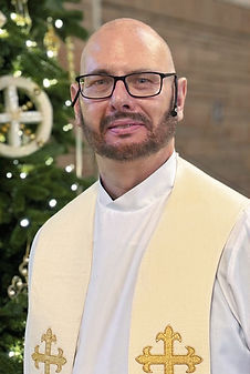 Pastor pic 1- 12-25_edited.jpg
