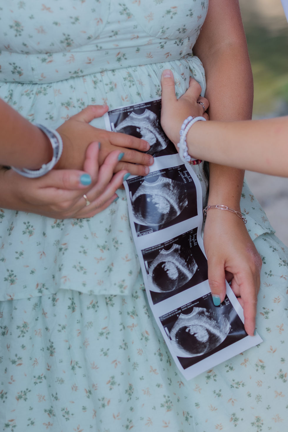 Emily + Clayton Maternity-84.jpg