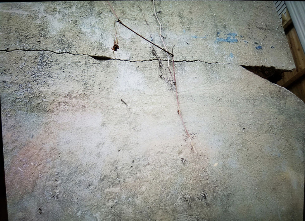 Stucco Restoration Before - J&L Construction and Restoration