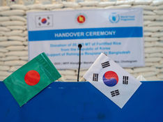 WFP Distributes Korean Rice Donation to Support Rohingya Refugees