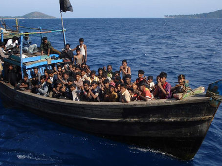 Rohingya Boat with 233 People Detained by Myanmar Navy Near Sittwe
