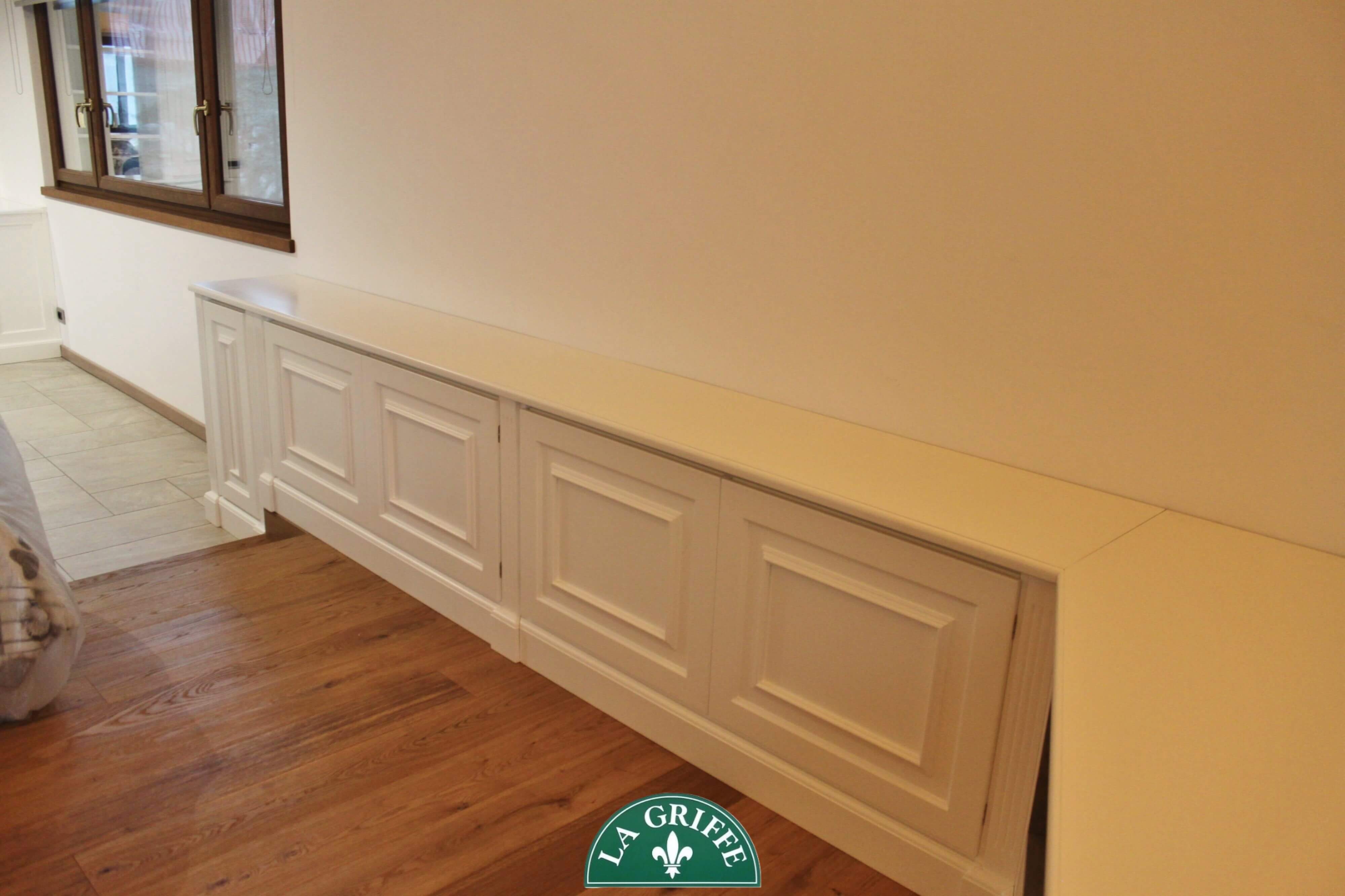 Boiserie anta con bugna