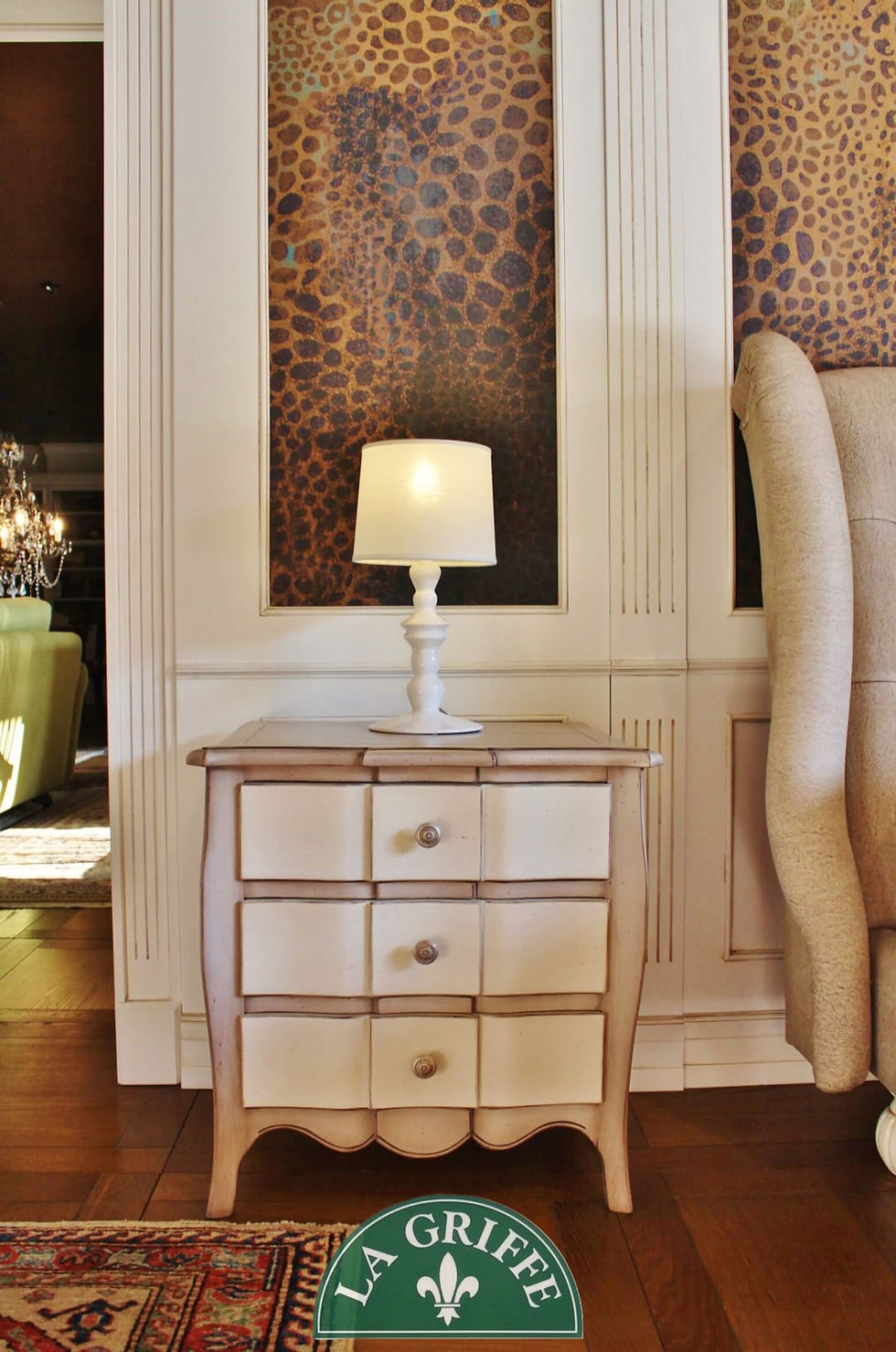 Comò + 2 comodini - Stile Luigi XV laccati patinati bicolore