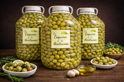Jarras de aceitunas y delicias gastronómicas