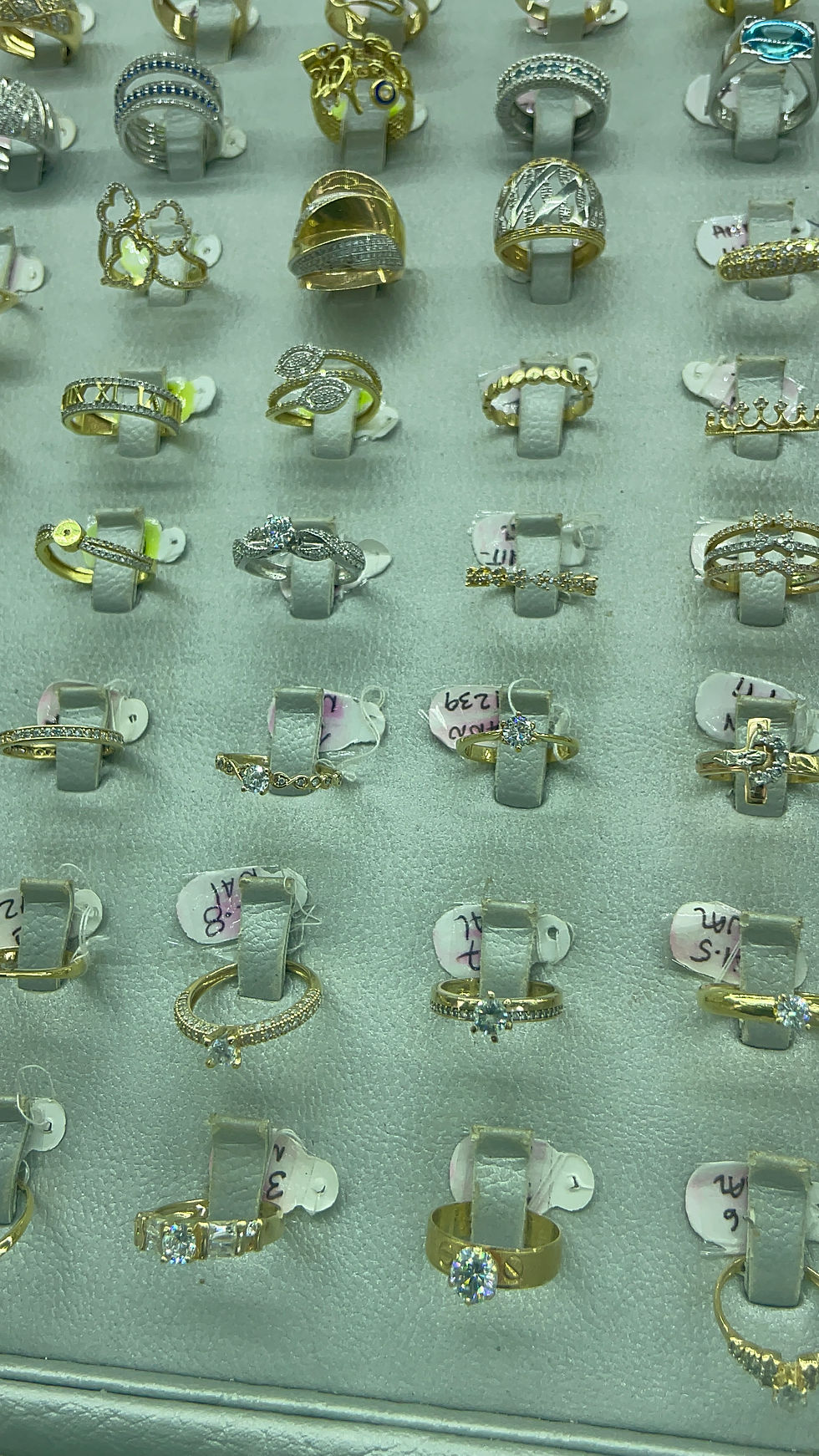 Miniatura: Anillos de Mujer