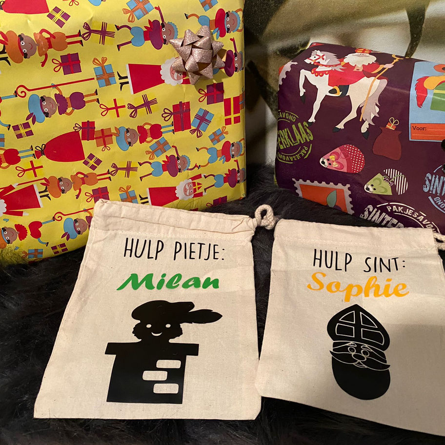Meerdere katoenen pepernotenzakjes 20x14cm verschillende namen, Sinterklaas traditie gezin