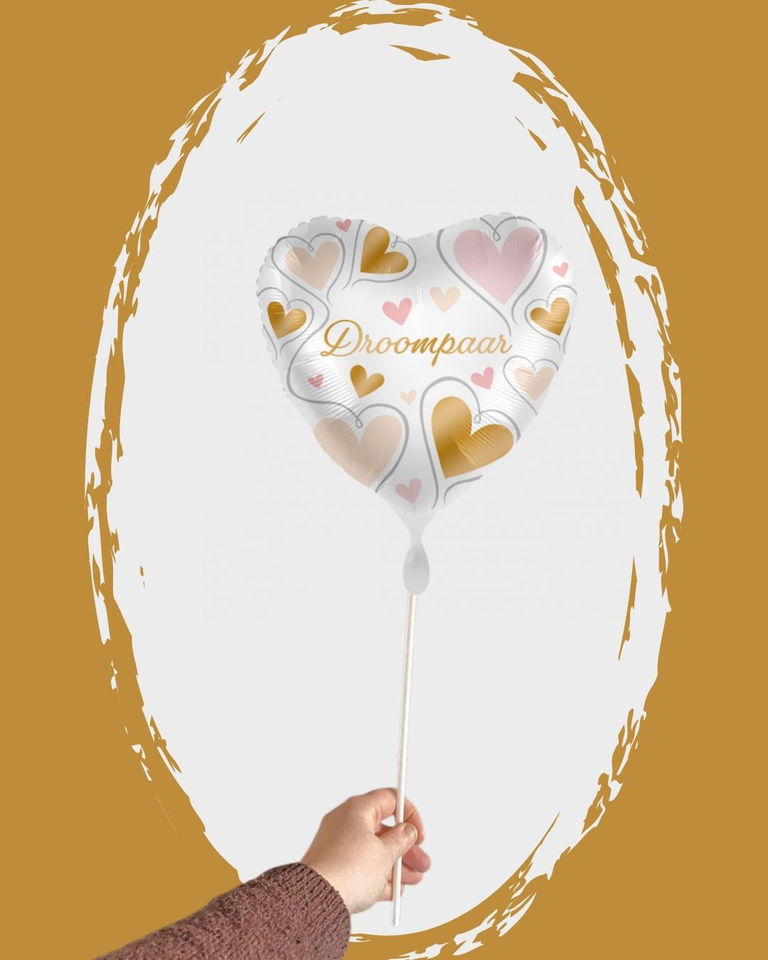 Hartvormige ballon met 'Droompaar' en roze/gouden hartjes