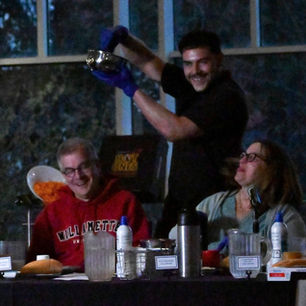 Heatwave at Goudy: ‘Hot Ones’ comes to campus
