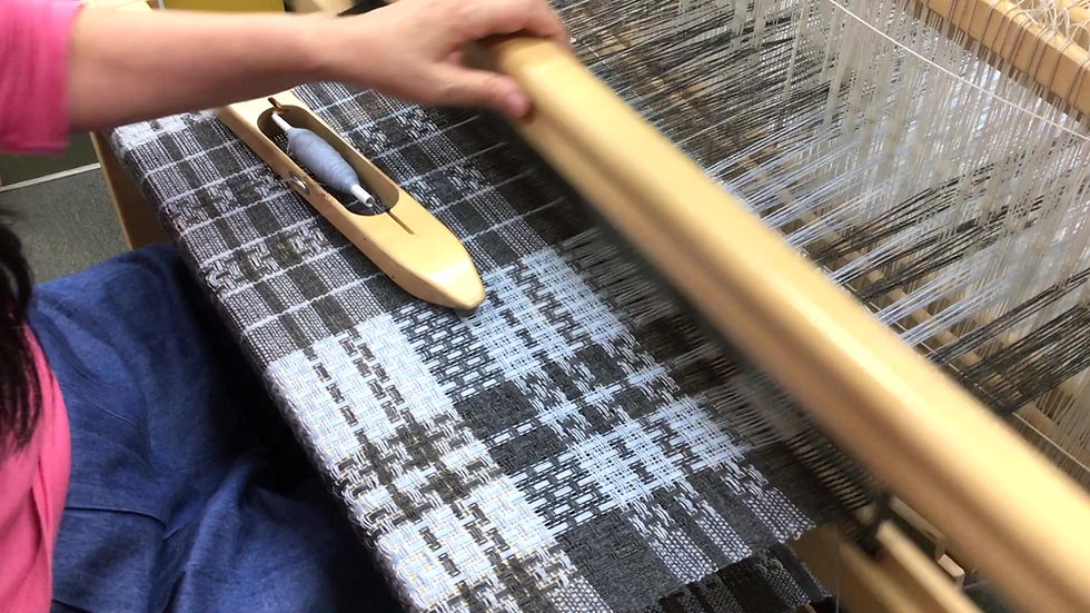 サムネイル： バスケットウィーヴのカシミヤベスト