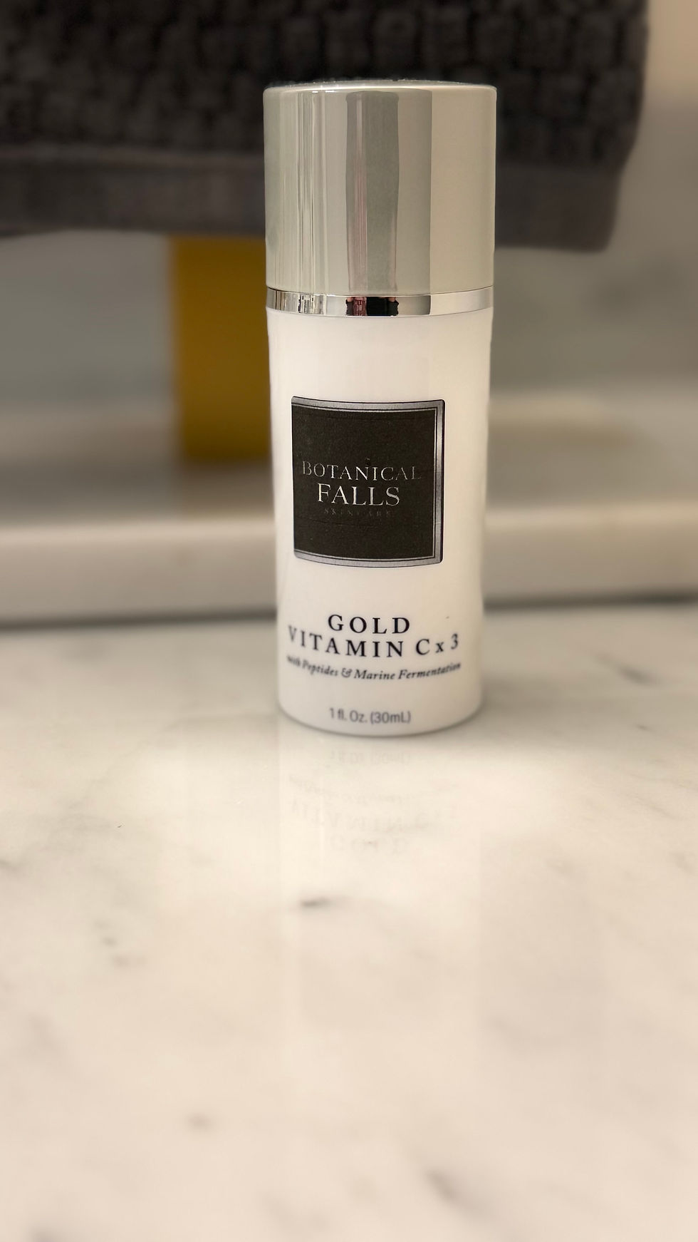 Thumbnail: Botanical Falls Gold Vitamin C Serum
