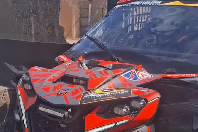 255.8_Kit Limpiaparabrisas Can Am Original Maverick R 2024-26+