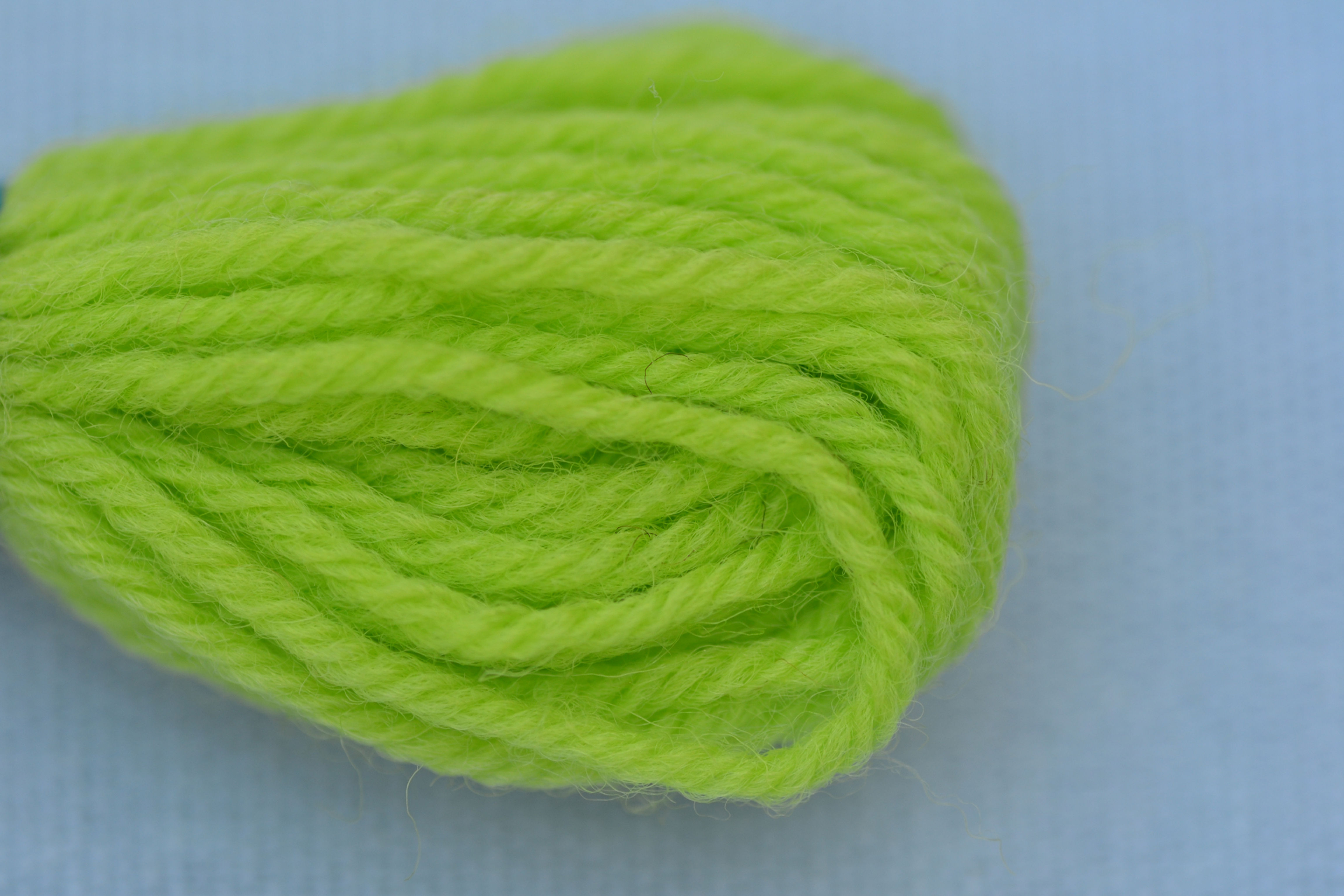 685 Fizzy Sherbet Appletons Wool