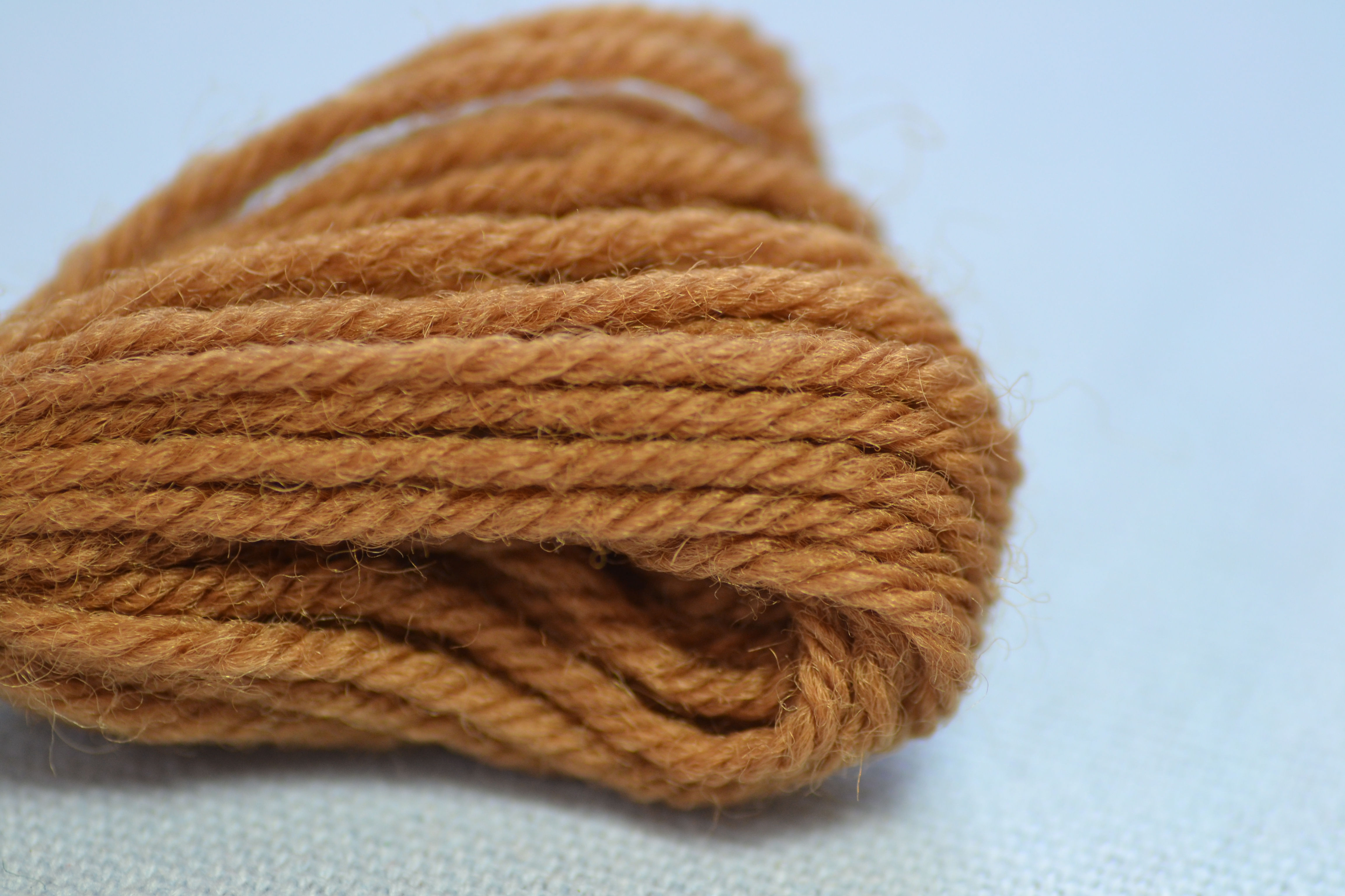 912 Fawn Appletons Wool