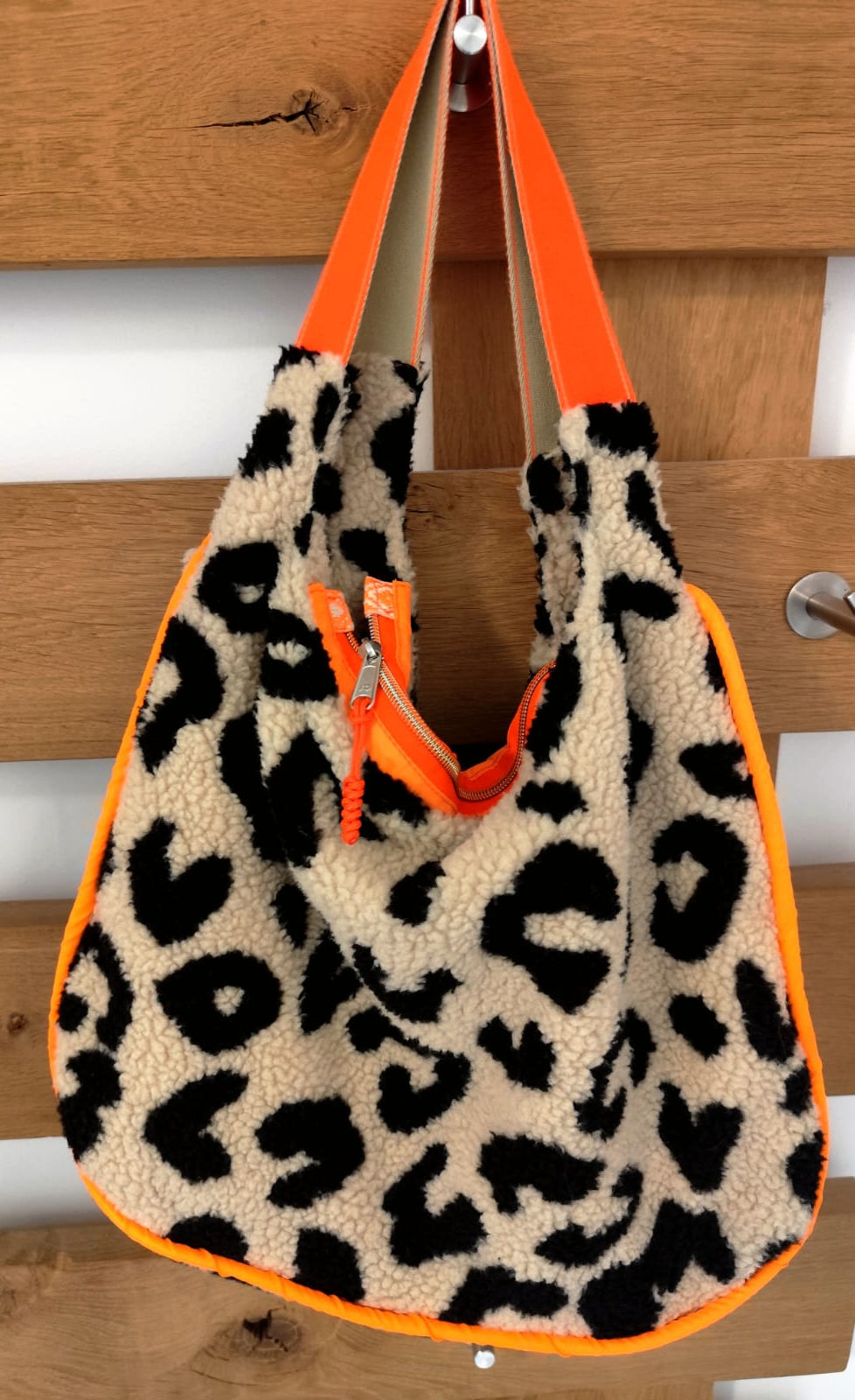 Leo Shopper