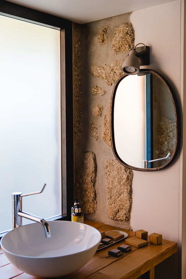 hotel mirror