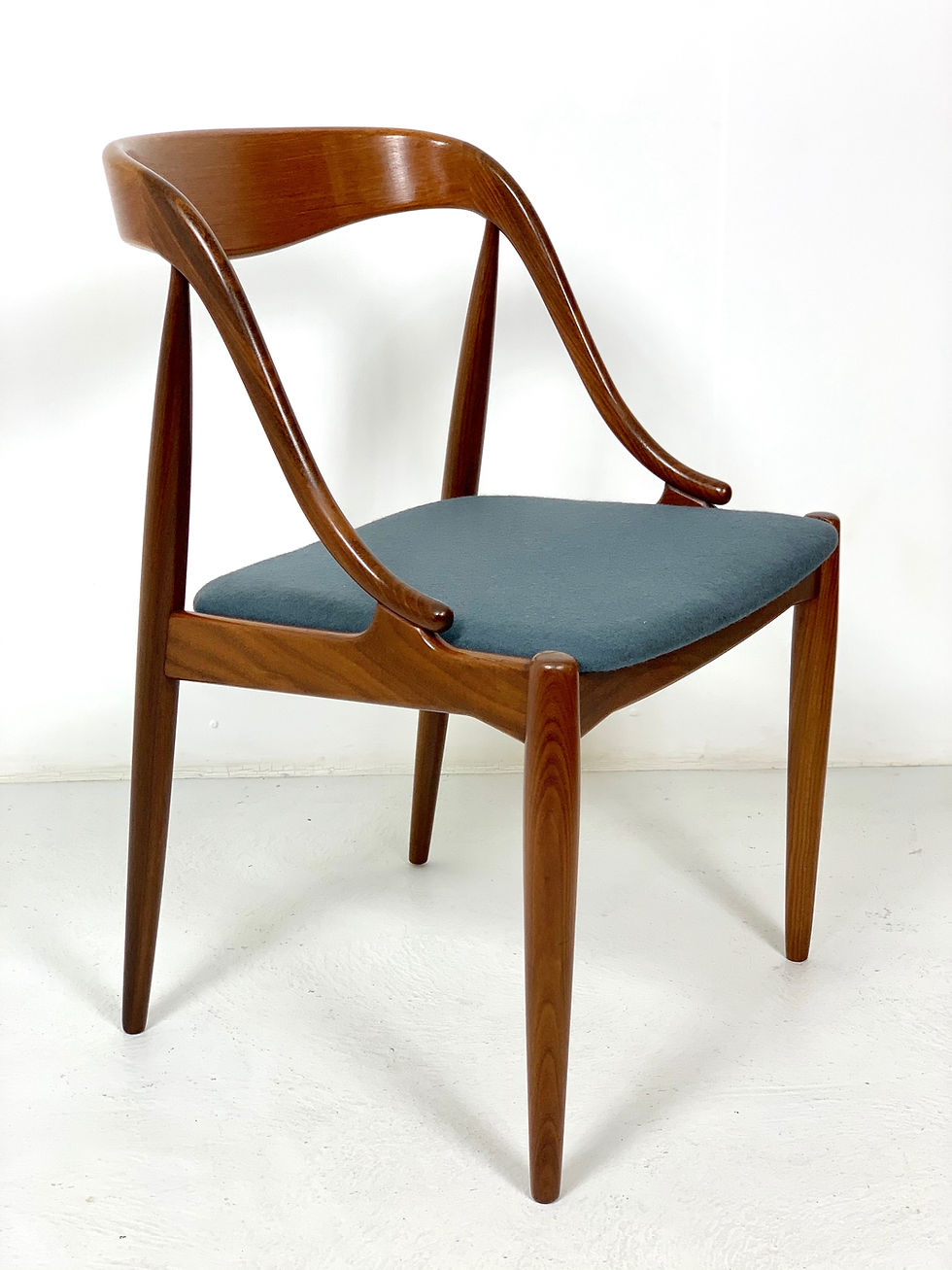 Thumbnail: Johannes Andersen Dining Chairs, Set of 4