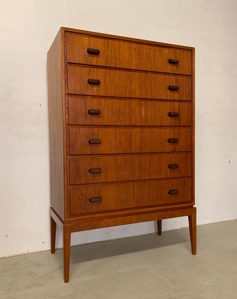 Thumbnail: Tove & Edvard Kindt-Larsen Tallboy