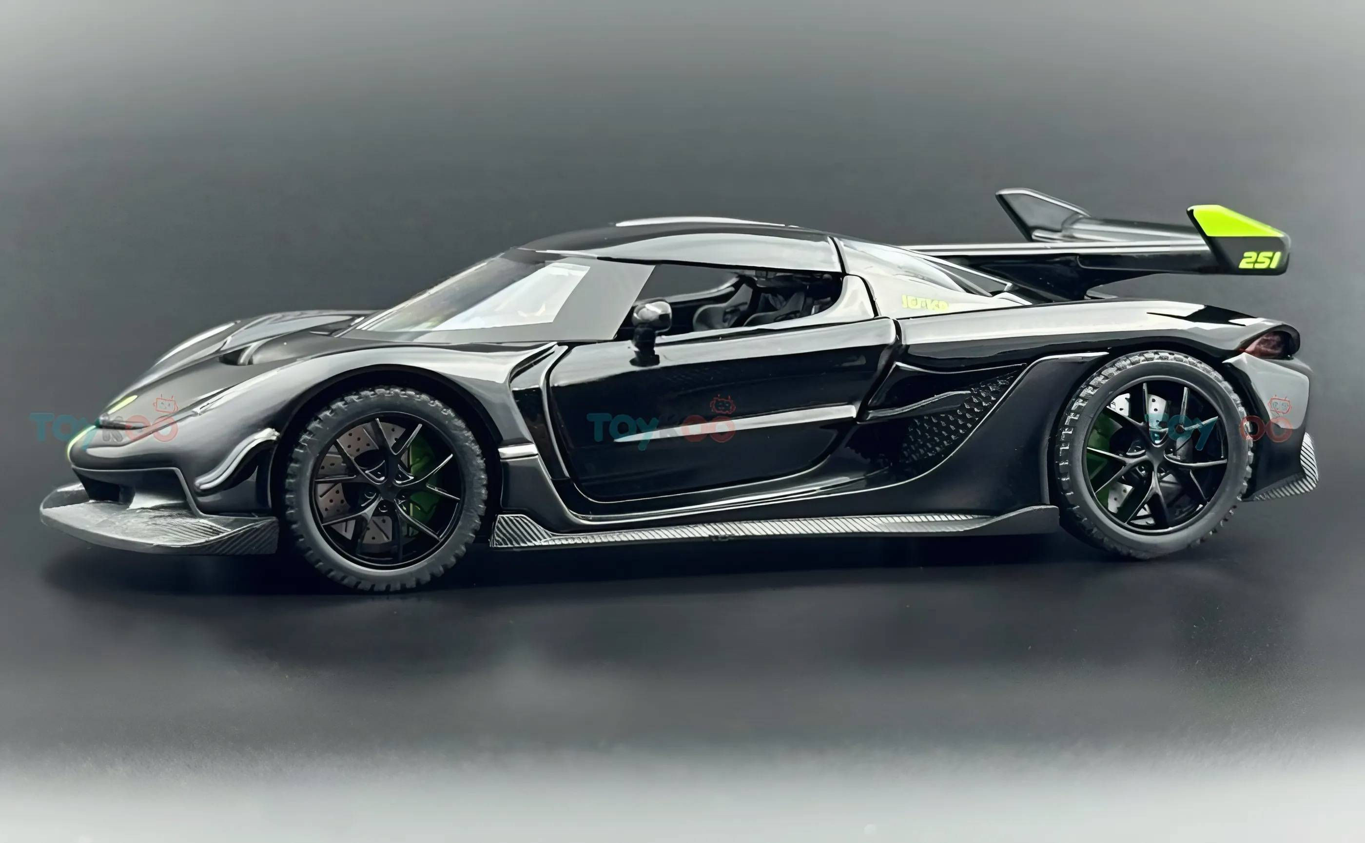 Koenigsegg Jesko 1:24 diecast scale model car collectible
