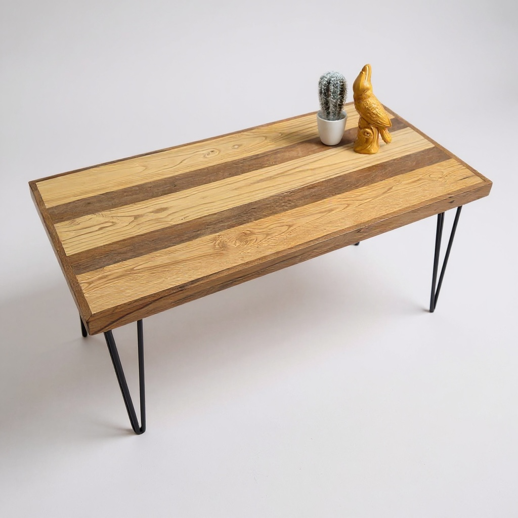 Table basse en bois massif "LINES"