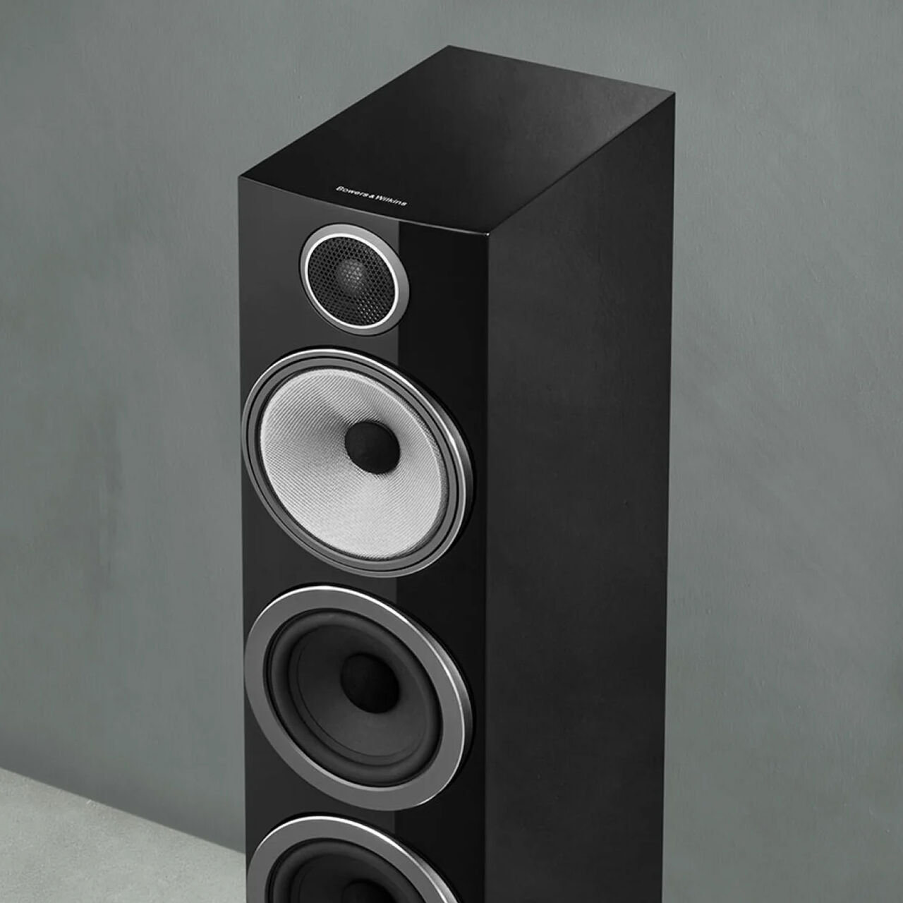 B&W 704S3 Tower Speaker Pair