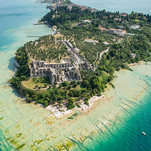 I luoghi più suggestivi da visitare in barca sul Lago di Garda