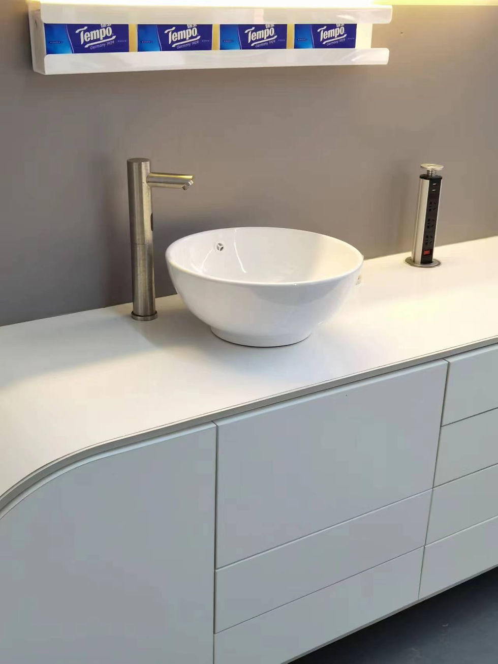 Thumbnail:  Dental Cabinate