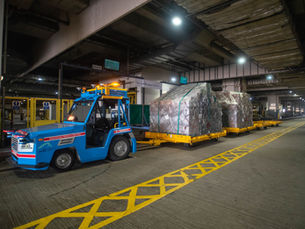 Cathay Cargo Terminal Pioneers Autonomous Electric Tractor Operations