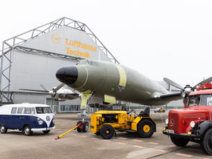 Lufthansa Rolls Out Lockheed L-1649A ‘Super Star’ Following Restoration by Lufthansa Technik