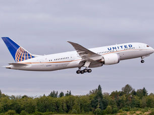 United Airlines Reports Second Quarter Net Income of $329 Million or $1.00 per Diluted Share