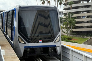 Tampa International Airport Starts up New Blue Shuttles at Airsides A and C