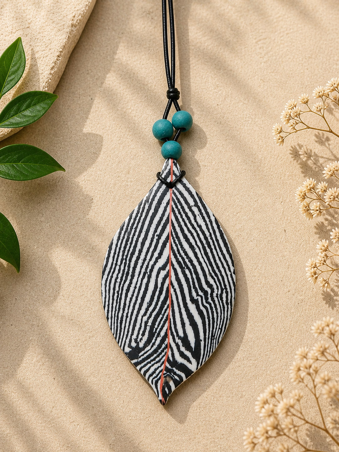 Monochrome Leaf Pattern Ceramic Pendant Necklace