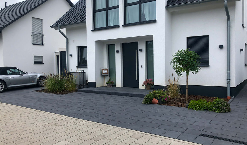 vorgarten-fertig.jpg