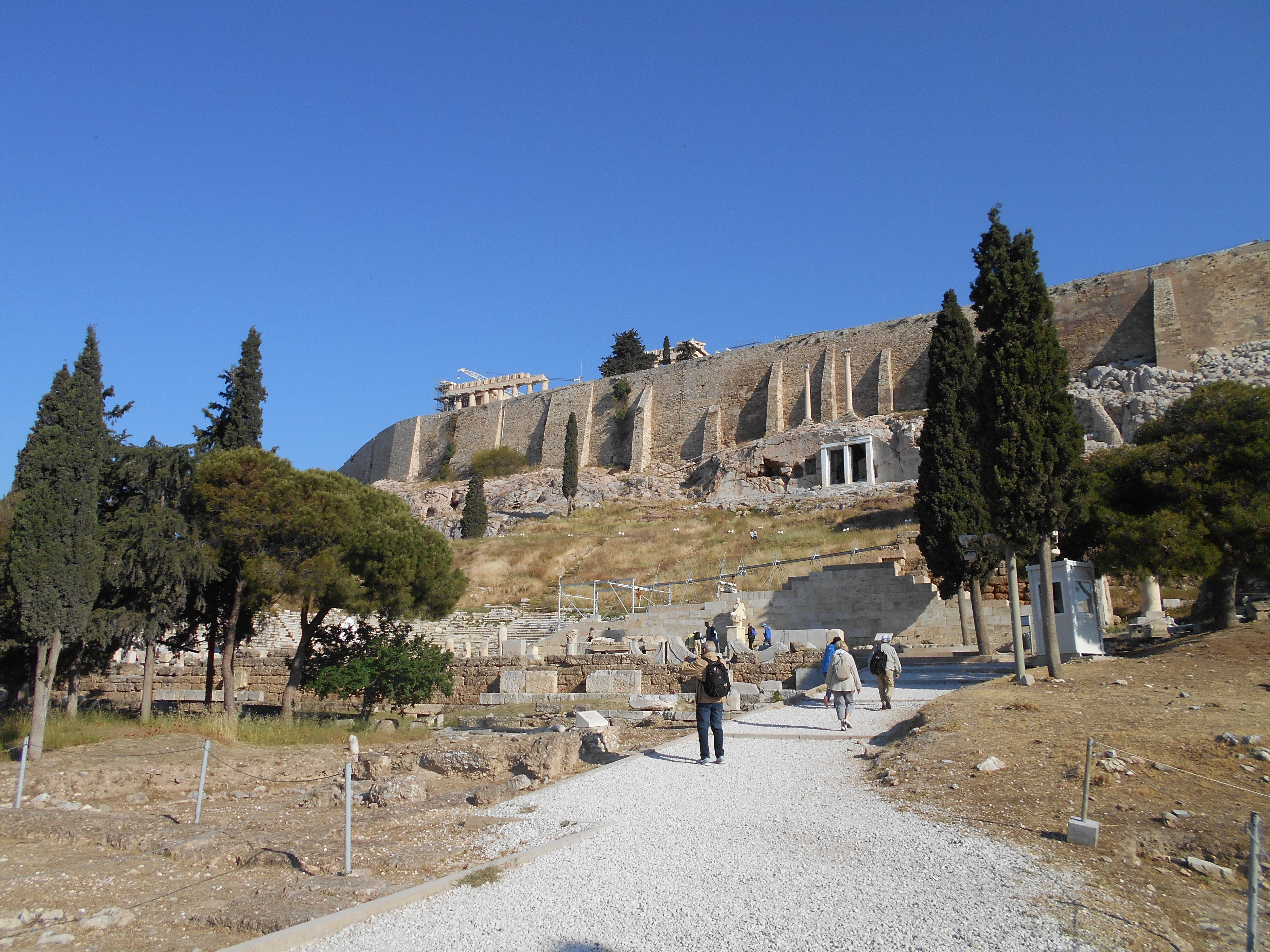 ai piedi dell'Acropoli