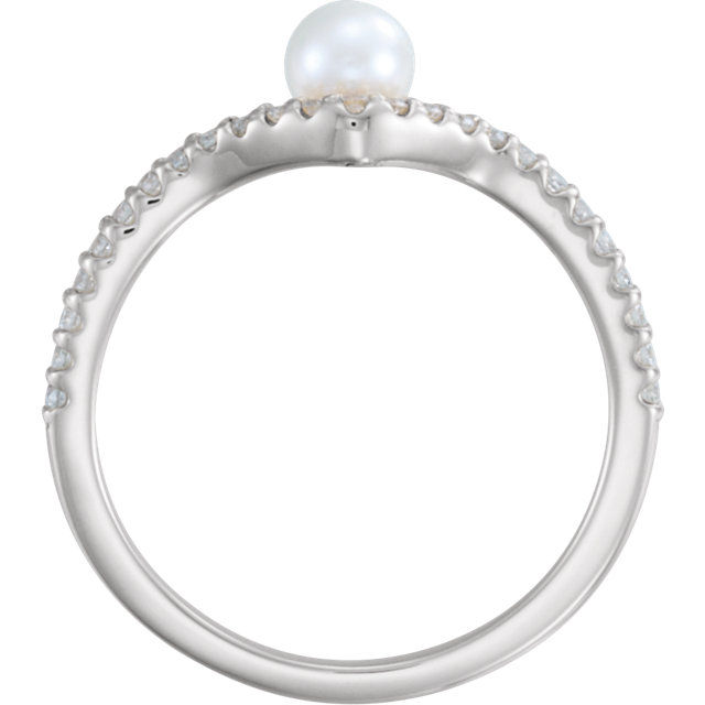 Thumbnail: Pearl and Diamond Asymmetrical Ring