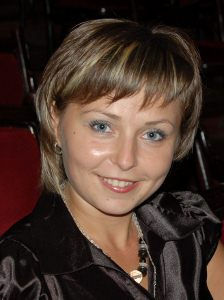 Земне слово про космічну поезію Олени Марченко