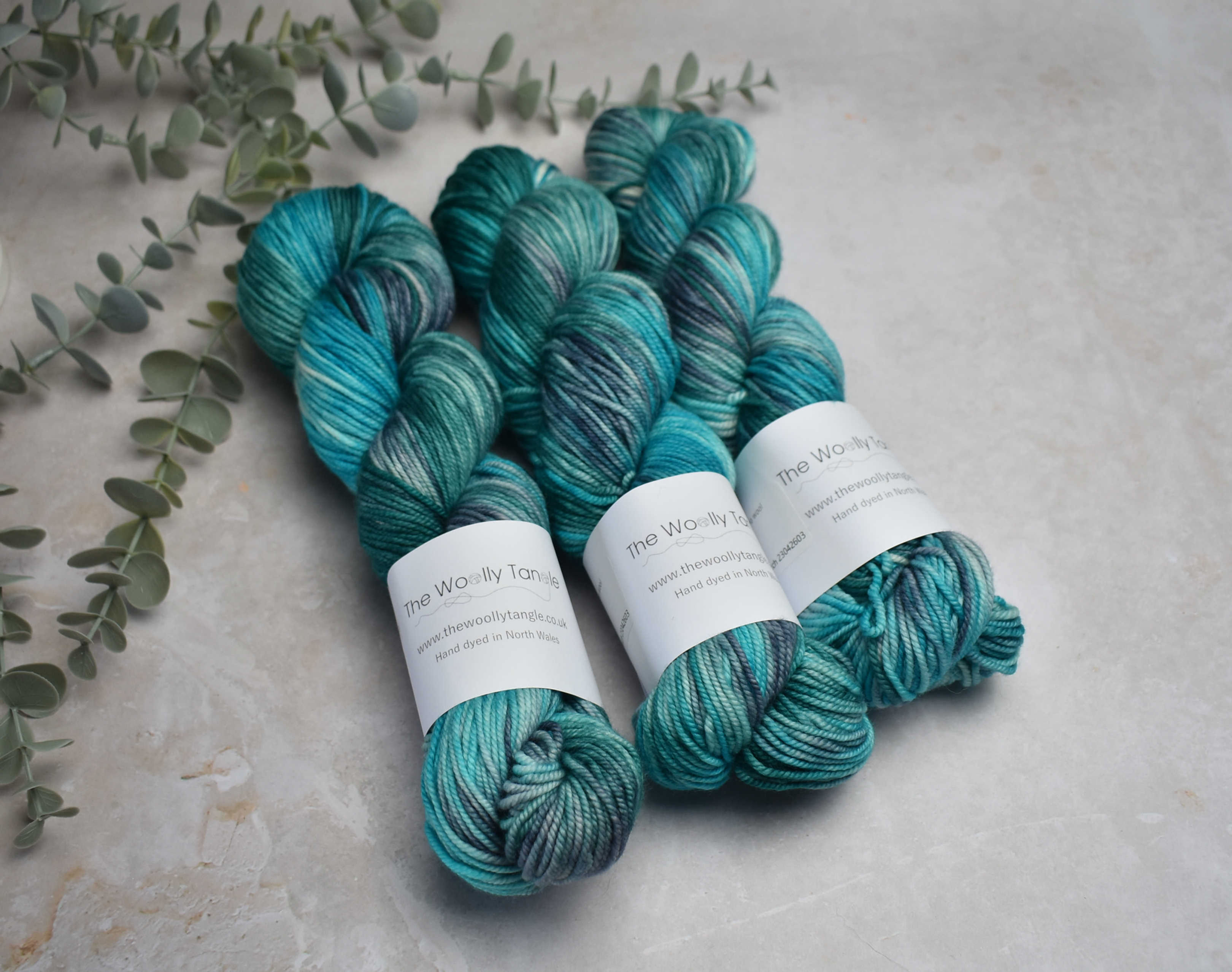 Summer mountains - DK merino hand dyed yarn